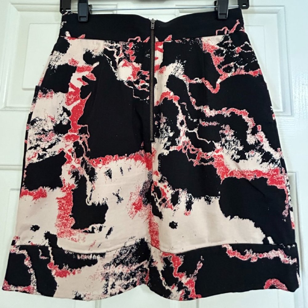 French Connection Mini Skirt - Picture 2 of 3